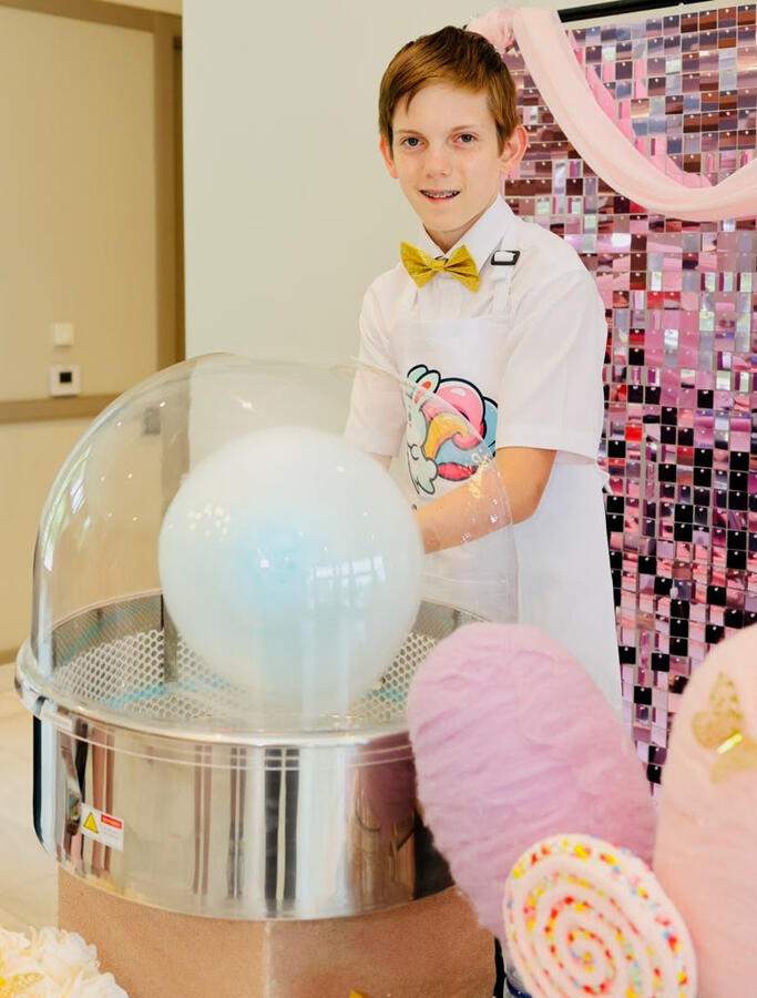 Sweet 16 Cotton Candy in New Hampshire Sweet 16 Cotton Candy in New Hampshire
